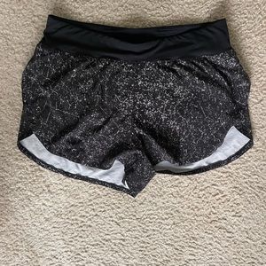 Lululemon Find your pace